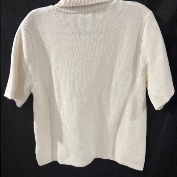 Zara Cream Button-Up Cardigan - Picture 3 of 3